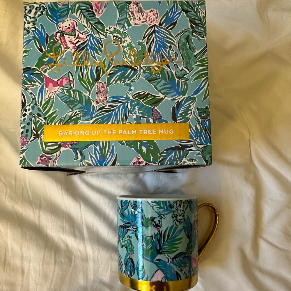 NIB LILLY PULITZER GWP CERAMIC MUG BARKING UP THE PALM TREE SEASALT BLUE